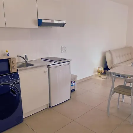 Le Cocon Centre - Cosy - Proche Station Service Apartament *